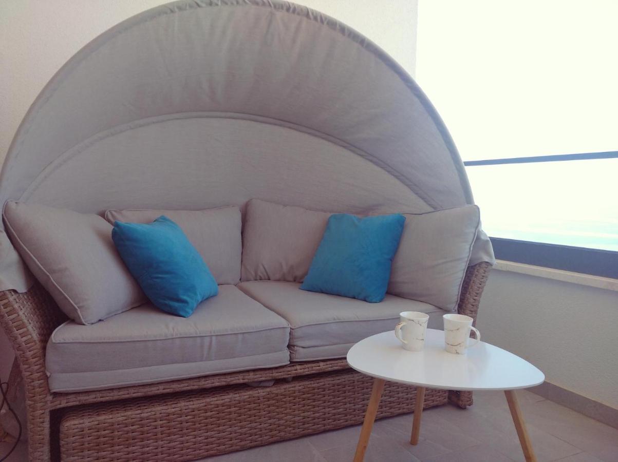 Fifty Shades Of Blue Apartment *
